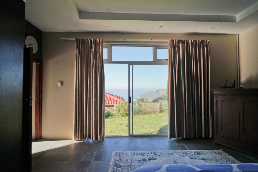 8 Bedroom Property for Sale in Winterstrand Eastern Cape